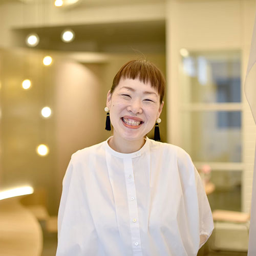 代表取締役写真・店舗写真